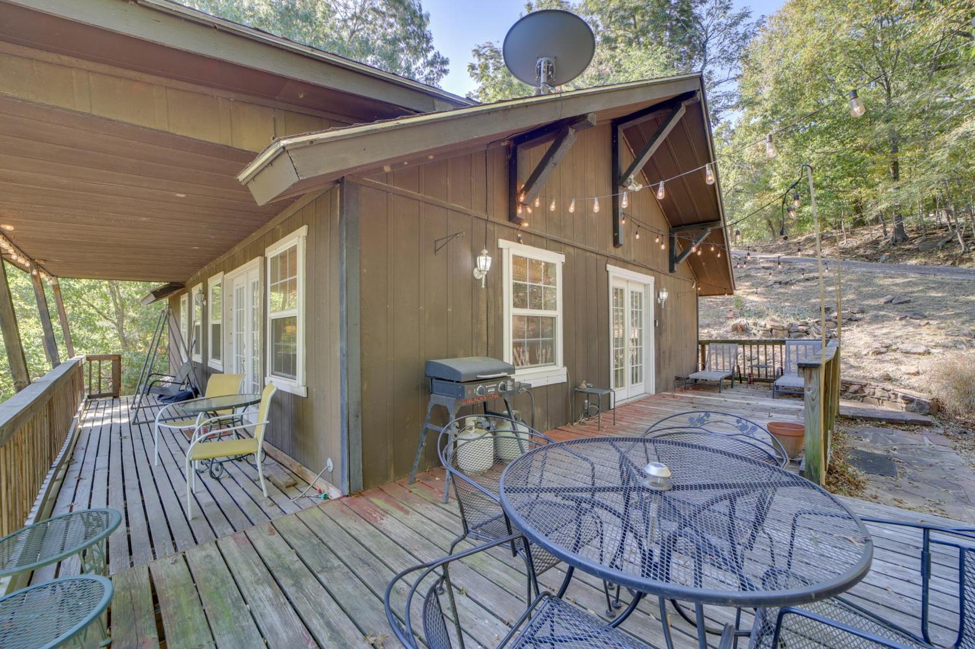 Secluded Vian Retreat Close To Tenkiller Lake Exterior photo